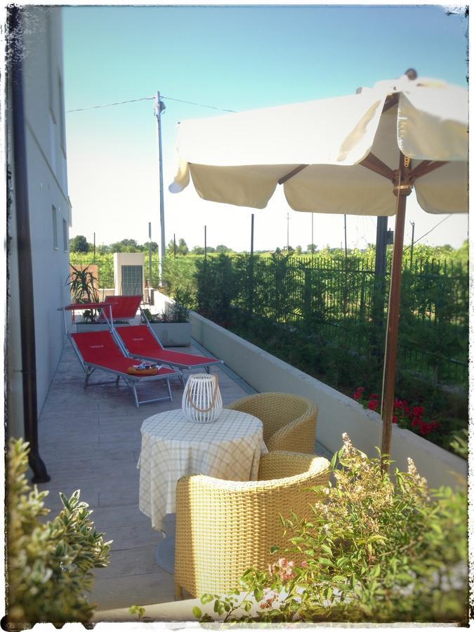 Deluxe Double or Twin Room with Garden View - Ground floor,665367249:JPEG